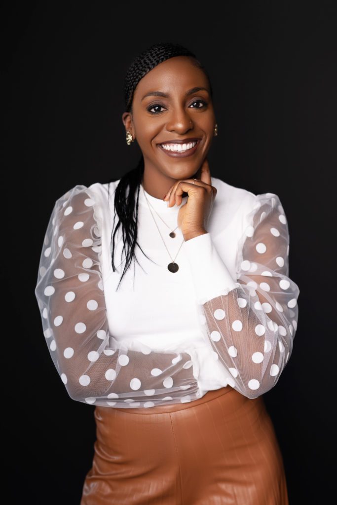 BEST 30 TIPS FOR PERSONAL BRANDING PHOTOS FOR ENTREPRENEURS