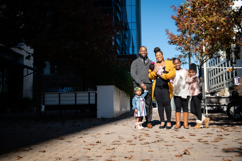 Frisco Black family photographer with Hill family of 6.